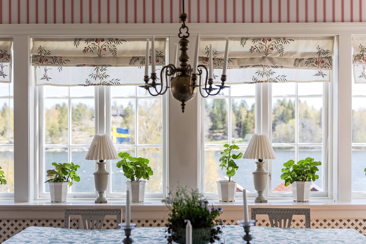 Västerkullavägen 85-86